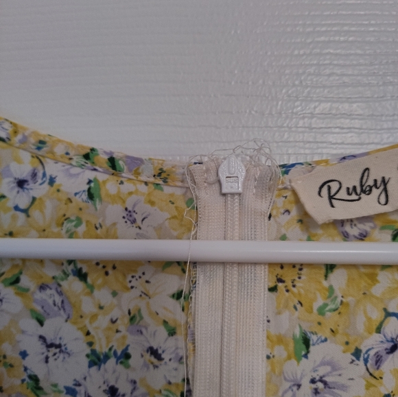 Ruby Sees Floral Cutout Dress - Picture 3 of 4